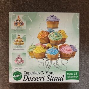 Wilton Silver Party Favors Dessert Stand